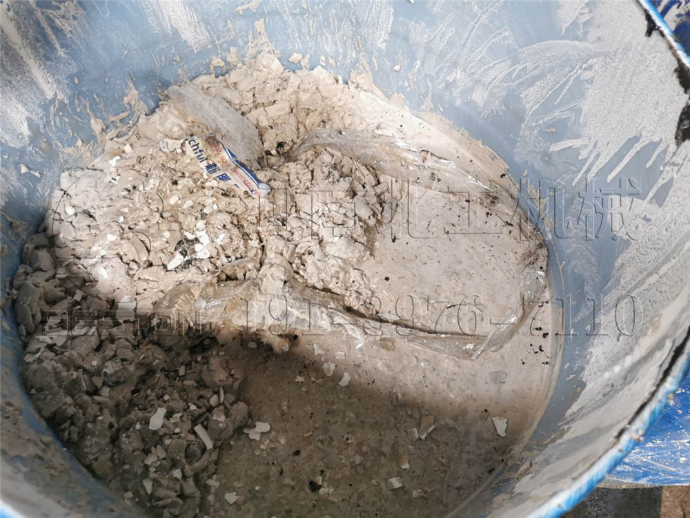 <a href=http://m.37777777.com/solution/lianyou/weifei/31.html target=_blank class=infotextkey>油泥處理設(shè)備</a>